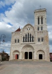 35b-Basilique-Sainte-Marie-Madeleine-de-Vezelay-715x1024.jpg